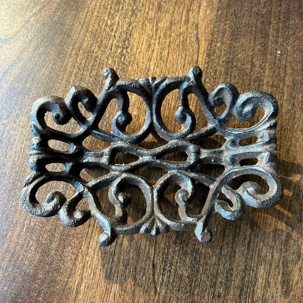 CAST IRON SOAP Dish Vintage Home Decor Farmhouse